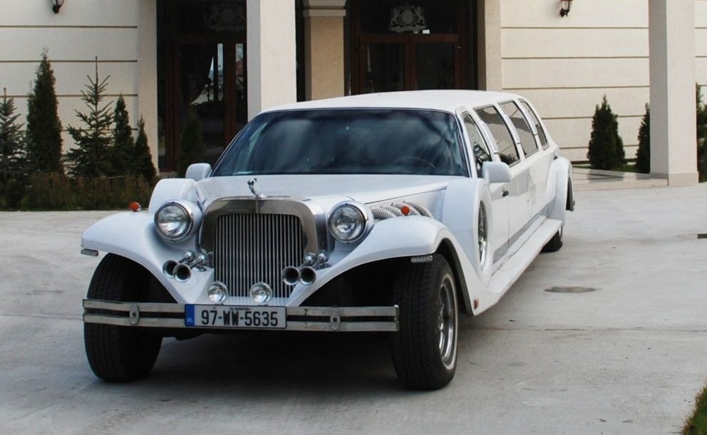 Airport transfer Romania limousine